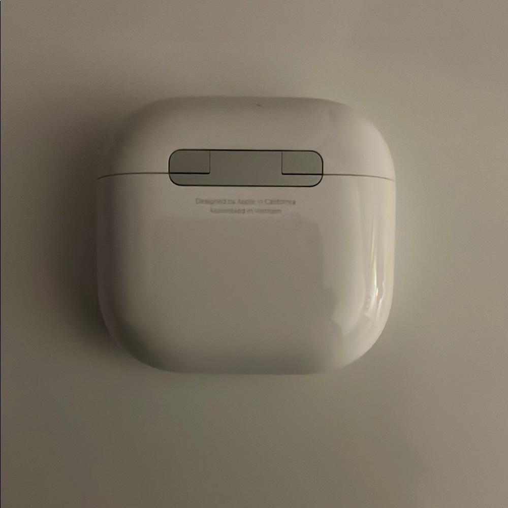 Brand New Airpods 4 (Unused) - Picture 3 of 5